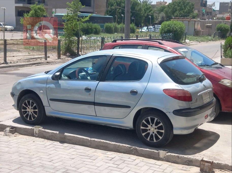 بیجۆ 206